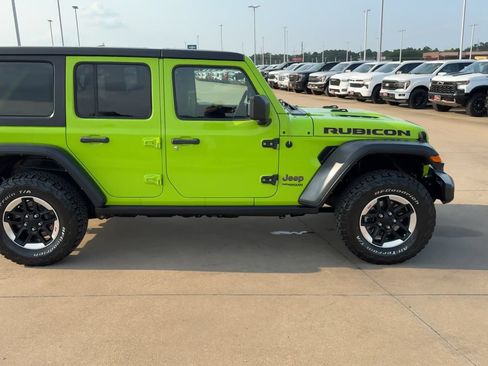 Used 2021 Jeep Wrangler Unlimited Rubicon w/ Safety Group AWD/4WD image 2