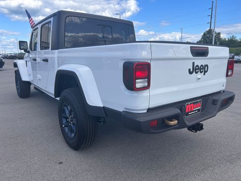 New 2026 Jeep Gladiator Sport AWD/4WD image 5
