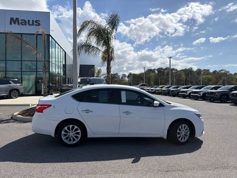 Used 2018 Nissan Sentra SV image 9