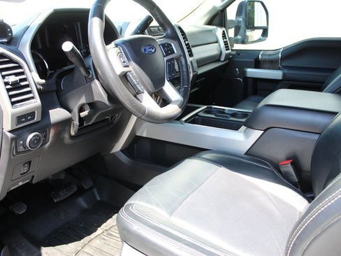 Used 2019 Ford F250 Lariat AWD/4WD image 6