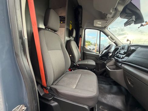 Used 2020 Ford Transit 250 148 High Roof Extended RWD image 17