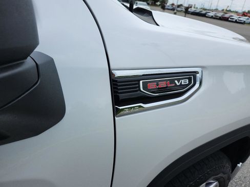 Certified 2024 GMC Sierra 1500 SLT w/ SLT Premium Plus Package AWD/4WD image 9