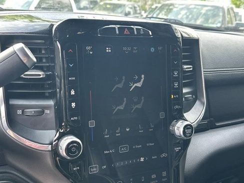 Used 2022 RAM 2500 Laramie AWD/4WD image 35