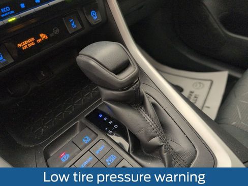 Used 2021 Toyota RAV4 XLE image 33