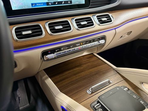 Used 2023 Mercedes-Benz GLE 350 GLE 350 w/ 3rd Row Seat Package image 84