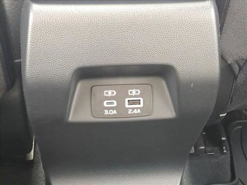 Certified 2025 Subaru Crosstrek 2.0i Premium image 18