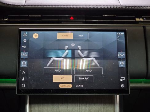 Used 2025 Land Rover Range Rover Long Wheelbase SE AWD/4WD image 18