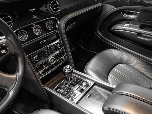 Used 2012 Bentley Mulsanne w/ Premiere Specification Pkg image 74