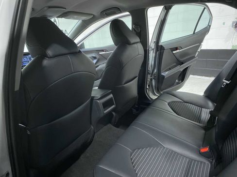 Used 2023 Toyota Camry SE w/ Convenience Package FWD image 12