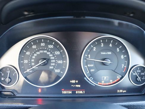 Used 2018 BMW 320i Sedan image 31