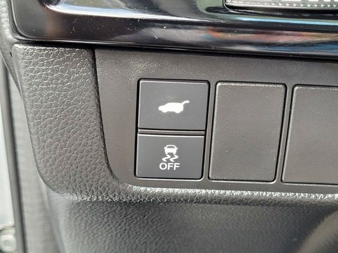 Used 2025 Honda CR-V EX-L image 17