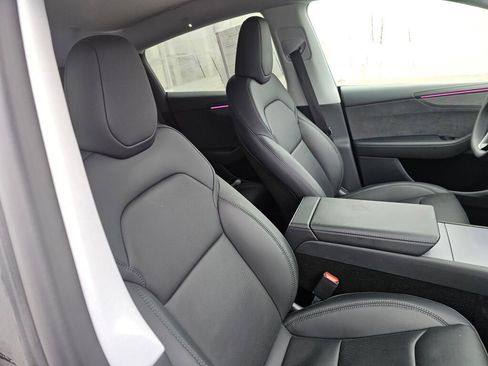 Used 2026 Tesla Model Y AWD image 13