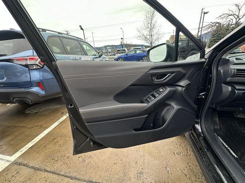 Used 2024 Subaru Crosstrek 2.5i Limited w/ Popular Package #4A image 33