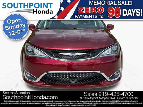 Used 2020 Chrysler Pacifica Touring-L Plus w/ Tire & Wheel Group FWD image 2