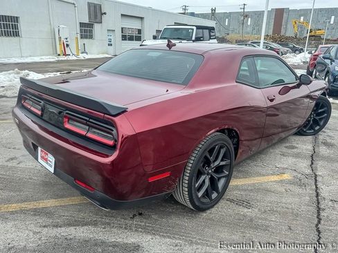 Used 2022 Dodge Challenger R/T w/ Plus Package image 8