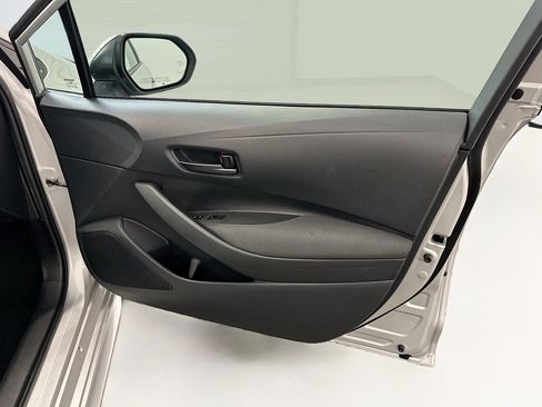 Used 2024 Toyota Corolla LE FWD image 33