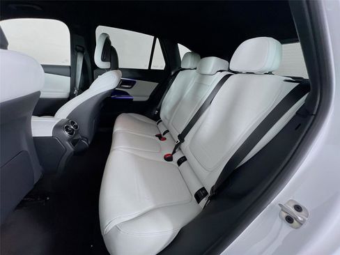 New 2026 Mercedes-Benz GLC 300 4MATIC image 22