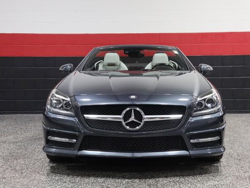 Used 2013 Mercedes-Benz SLK 250 image 11