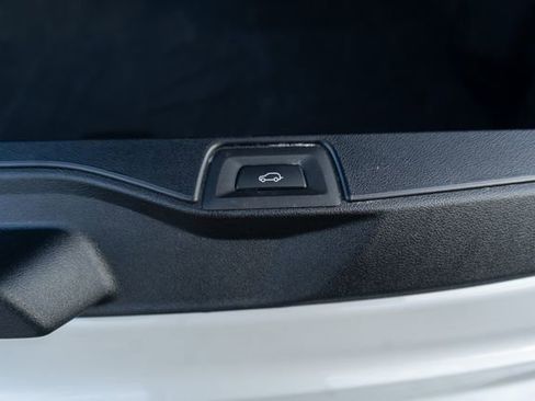 Used 2023 BMW X5 xDrive40i w/ M Sport Package image 20