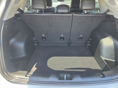 Certified 2022 Jeep Compass Latitude FWD image 19