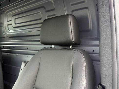 New 2025 Mercedes-Benz Sprinter 2500 image 2