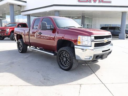 Used 2008 Chevrolet Silverado 2500 LT w/ 1LT Convenience Package AWD/4WD image 8