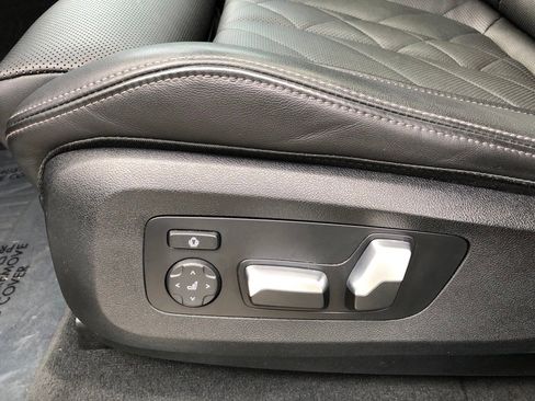 Used 2023 BMW X5 xDrive45e w/ Executive Package image 17