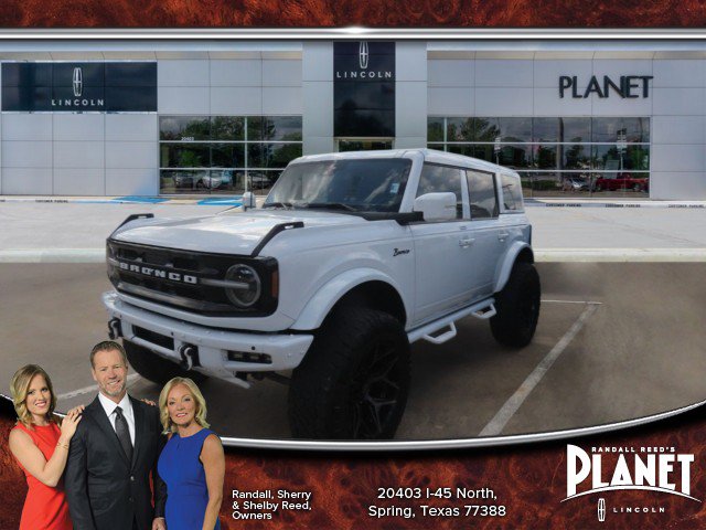 Used 2023 Ford Bronco Outer Banks AWD/4WD image 1