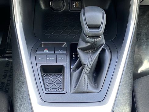 Certified 2025 Toyota RAV4 XLE image 15