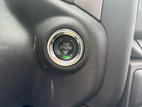 Used 2025 Chevrolet Silverado 1500 W/T RWD image 15