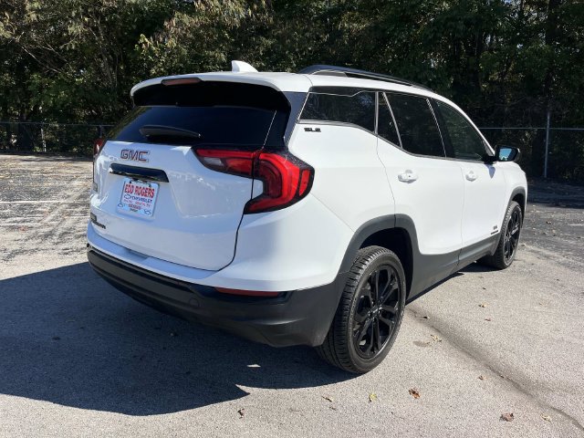 Used 2020 GMC Terrain SLE w/ Elevation Edition FWD image 3