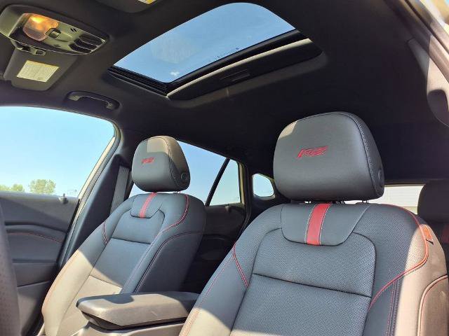 New 2026 Chevrolet Trax RS w/ Sunroof Package FWD image 15