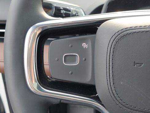 New 2026 Lincoln Nautilus Reserve w/ Jet Appearance Package image 17