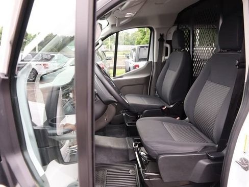 Certified 2024 Ford Transit 250 Low Roof w/ Exterior Upgrade Package RWD image 9