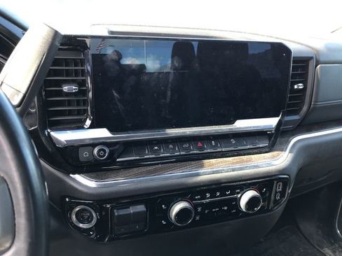 Used 2023 Chevrolet Silverado 1500 RST w/ Z71 Off-Road Package image 7