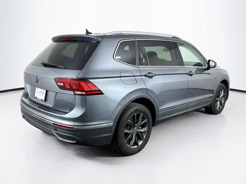 Used 2024 Volkswagen Tiguan SE FWD image 9
