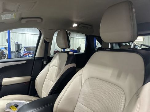 Certified 2020 Ford Escape SEL AWD/4WD image 20