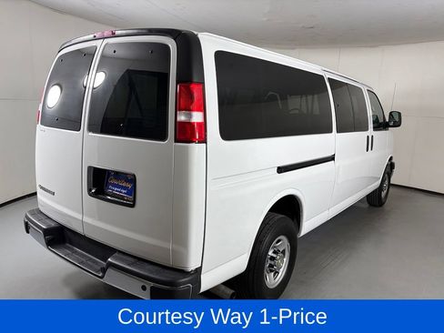 Used 2024 Chevrolet Express 3500 LT w/ LT Preferred Equipment Group RWD image 11