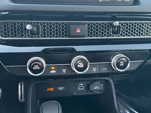 Used 2022 Honda Civic Sport image 16