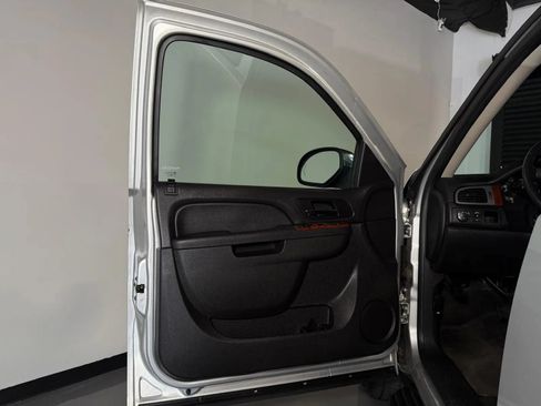 Used 2012 Chevrolet Avalanche LS w/ All-Star Edition RWD image 18