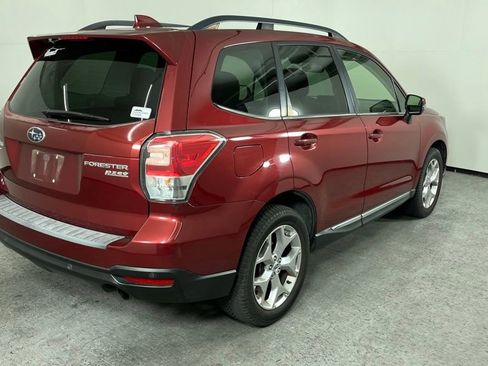 Used 2017 Subaru Forester 2.5i Touring AWD/4WD image 6