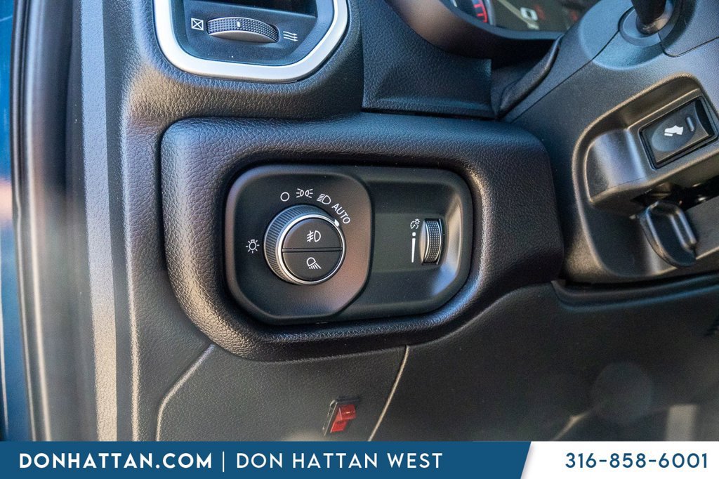 Used 2023 RAM 2500 Big Horn w/ Level B Equipment Group AWD/4WD image 15