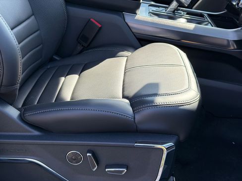 New 2026 Ford F150 Platinum AWD/4WD image 11