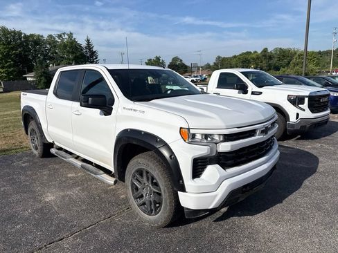 Used 2023 Chevrolet Silverado 1500 RST AWD/4WD image 3