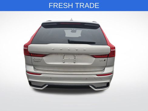 Used 2023 Volvo XC60 B5 Plus w/ Climate Package image 3