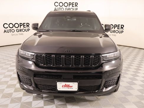 Used 2021 Jeep Grand Cherokee L Laredo RWD image 9