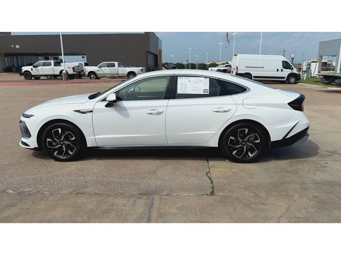 Used 2025 Hyundai Sonata SEL FWD image 5