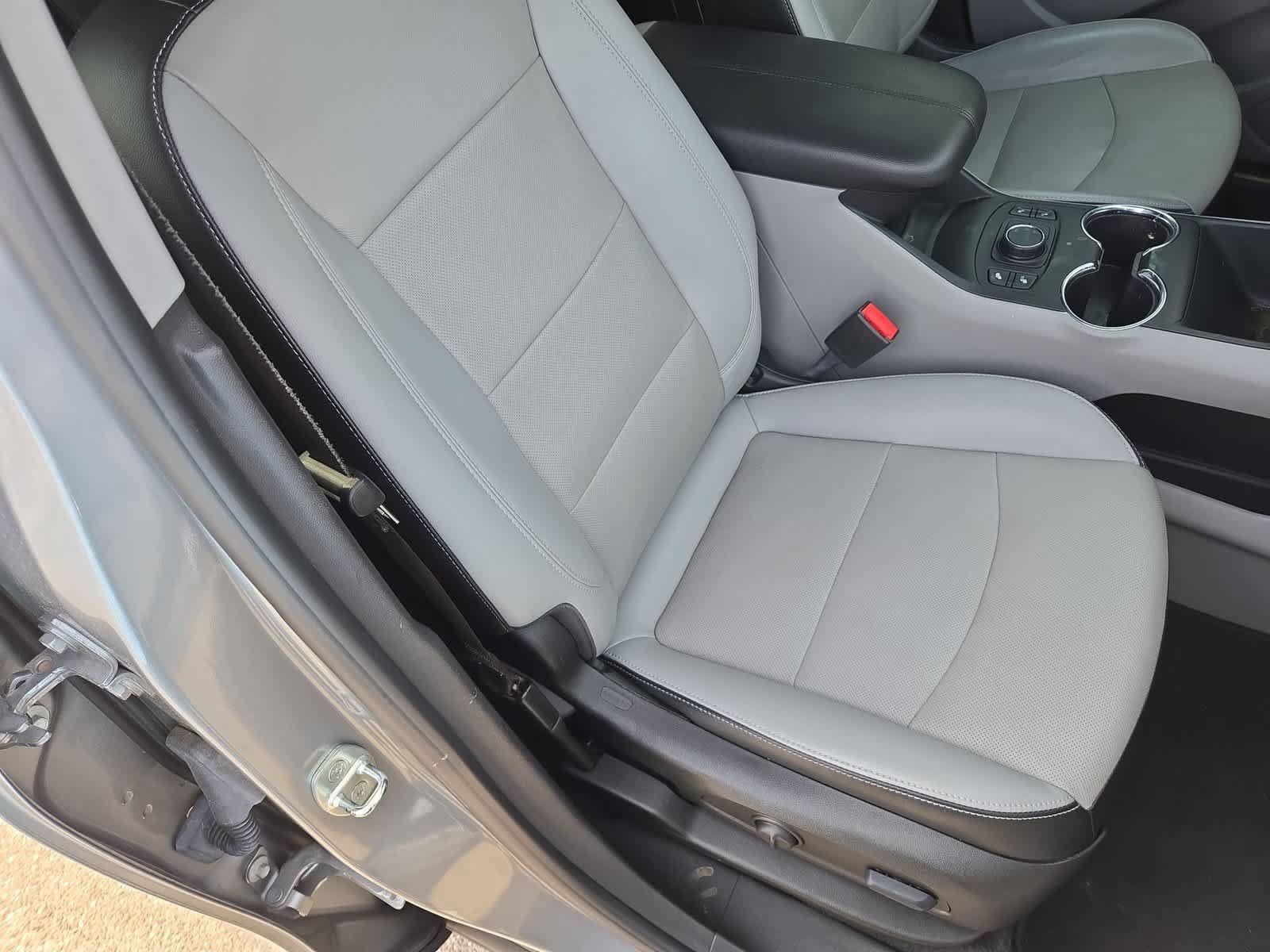 Used 2023 GMC Terrain SLT FWD image 21