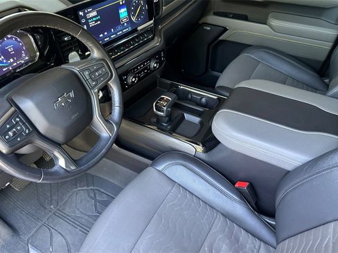 Used 2023 Chevrolet Silverado 1500 ZR2 w/ Technology Package image 11