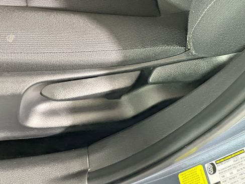 Used 2024 Toyota Corolla LE FWD image 13